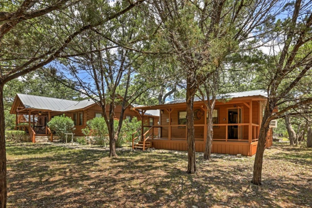2 Canyon Lake Cabins - 3BR Total - on 2.7 Acres! Image 16