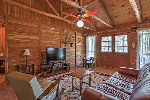 2 Canyon Lake Cabins - 3BR Total - on 2.7 Acres! image 2