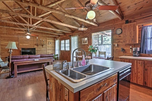 2 Canyon Lake Cabins - 3BR Total - on 2.7 Acres! image 23